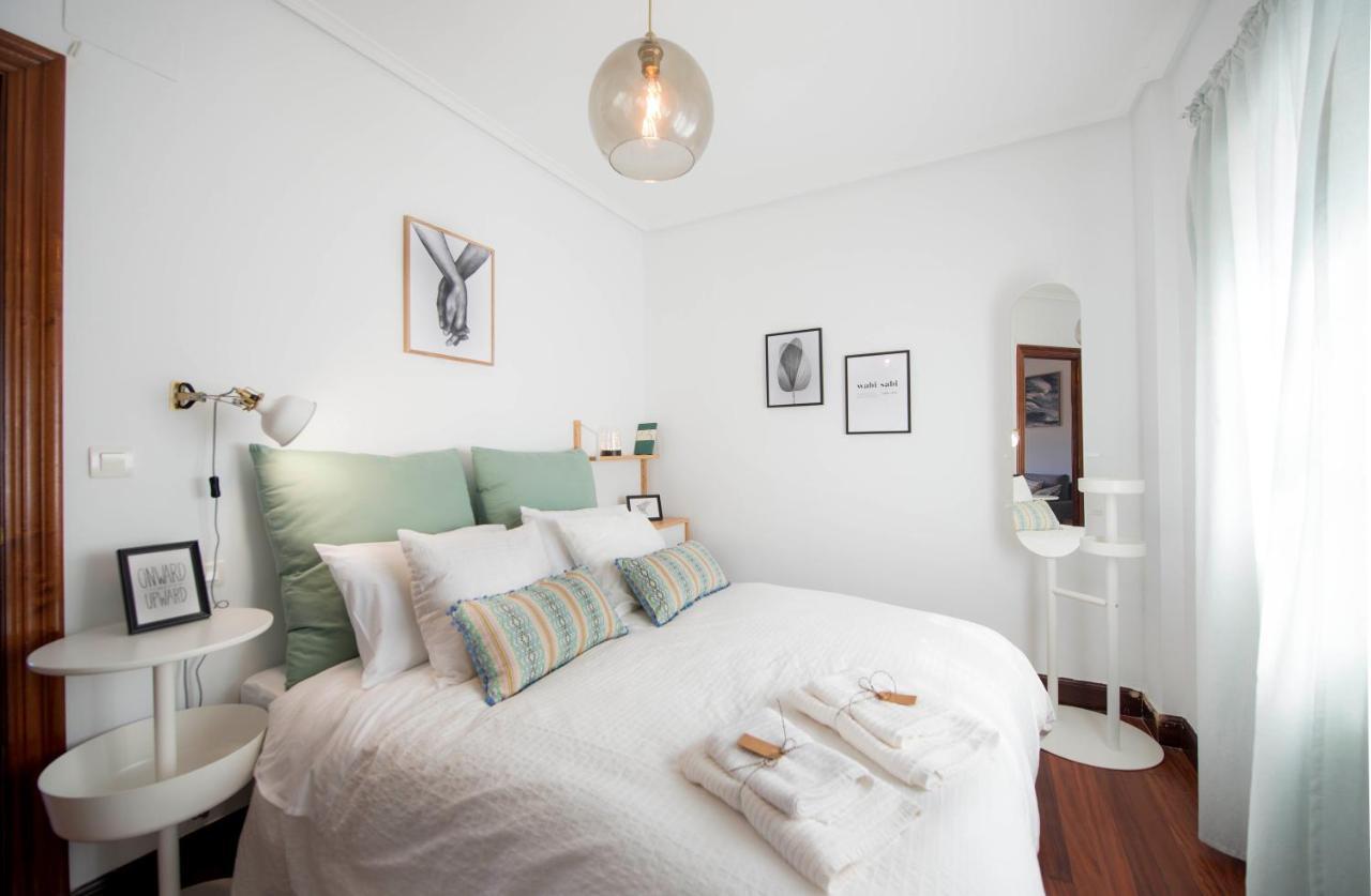 Apartamentos Turisticos Bizkar Bare Sopuerta Esterno foto