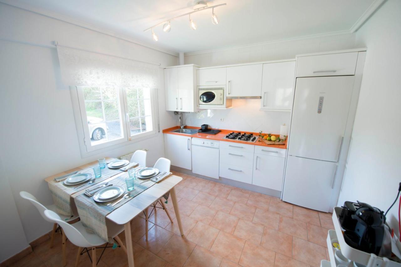 Apartamentos Turisticos Bizkar Bare Sopuerta Esterno foto