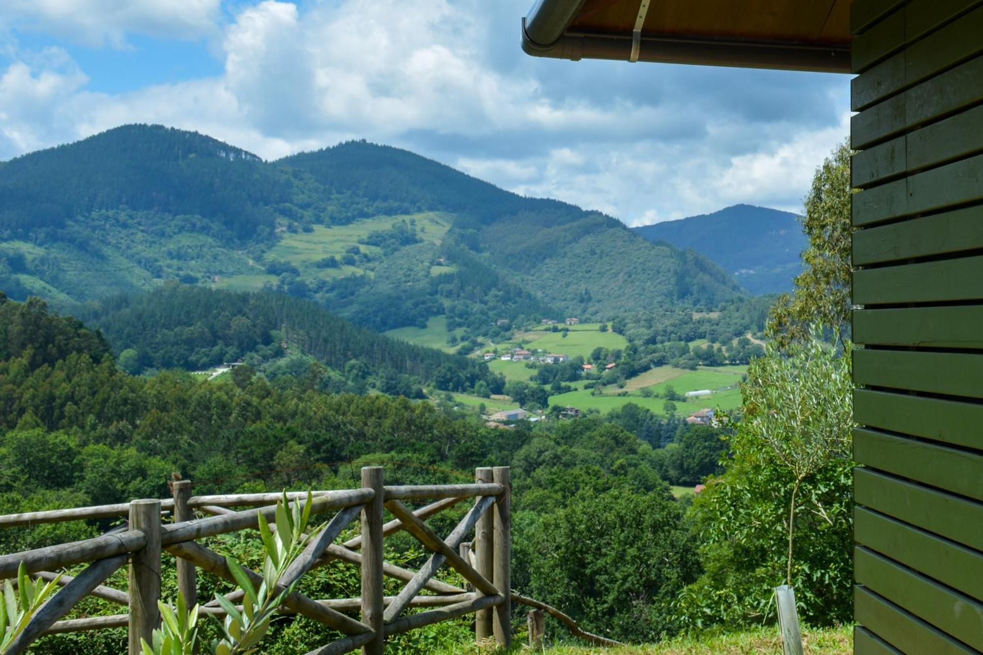 Apartamentos Turisticos Bizkar Bare Sopuerta Esterno foto
